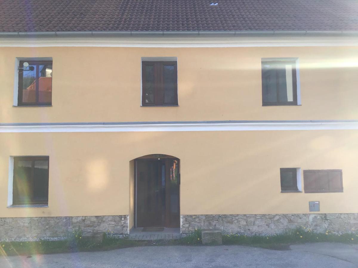 U Zivlu Bed & Breakfast Brlohy Екстериор снимка